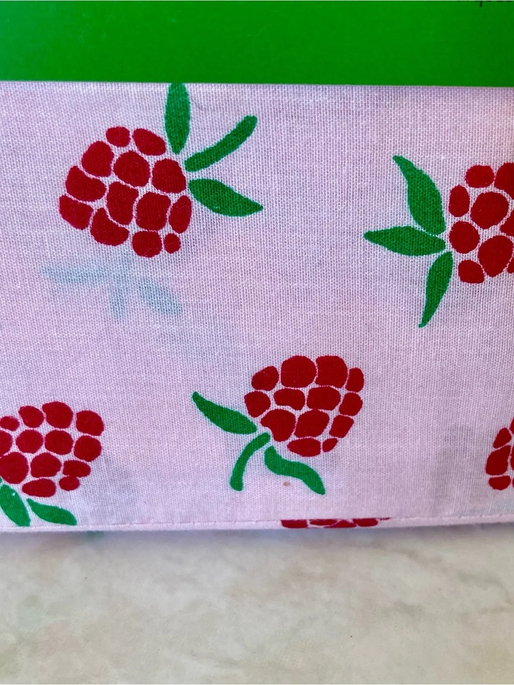 NEW kate spade Pink Raspberry Queen Sheet Set “Raspberry in Festive Pink”